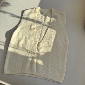 COS Cream Sleeveless 100% Wool Knit Sweater Vest size XS